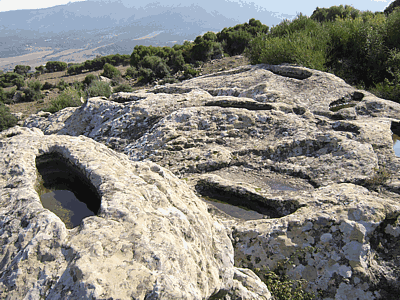 Tumbas antropomorfas.